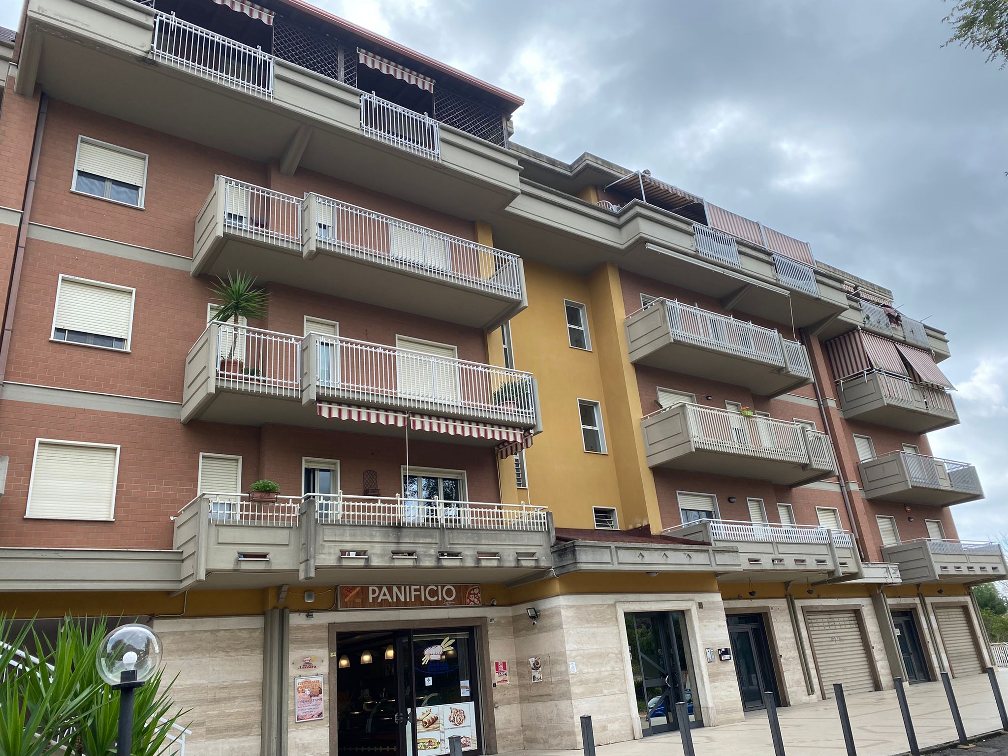 Appartamento in Viale Stefano Candura Caltanissetta