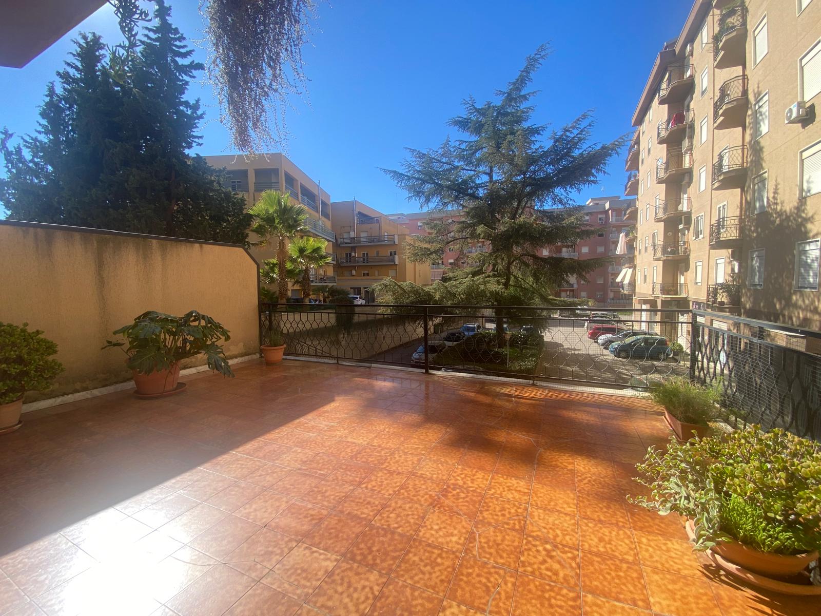 Appartamento con due grandi terrazze in via Pacini a Caltanissetta